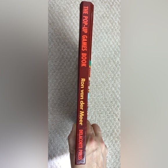 Worlds First Ever Pop Up Game book by Ron van Der Meer - Picture 8 of 8